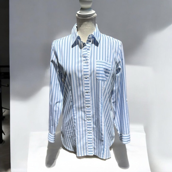 🌻Chico's Blue & White Striped No-Iron Collared Button-Down Shirt Size Small - Picture 1 of 12
